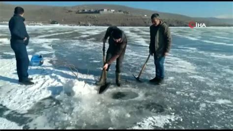 Kars'ta "Eskimo usulü" balıkçılık - Son Dakika Haberleri